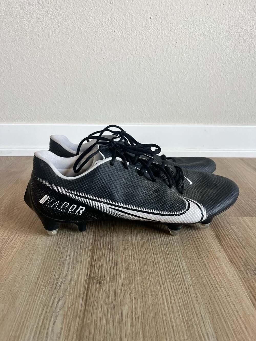 Nike, Vapor Edge Speed 360 Football Cleats, Black/White, Mens 14